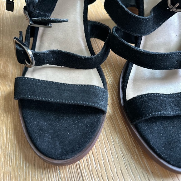 CREVO Women's Black Leather Sandals with wooden block heel - Picture 9 of 9